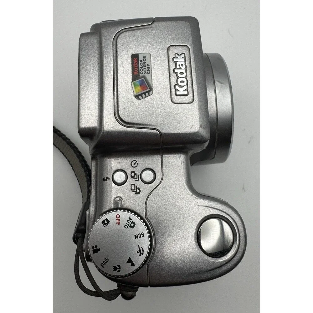 Kodak EasyShare Digital Camera Z700 4.0 MP 5x Optical Zoom Untested No Battery
